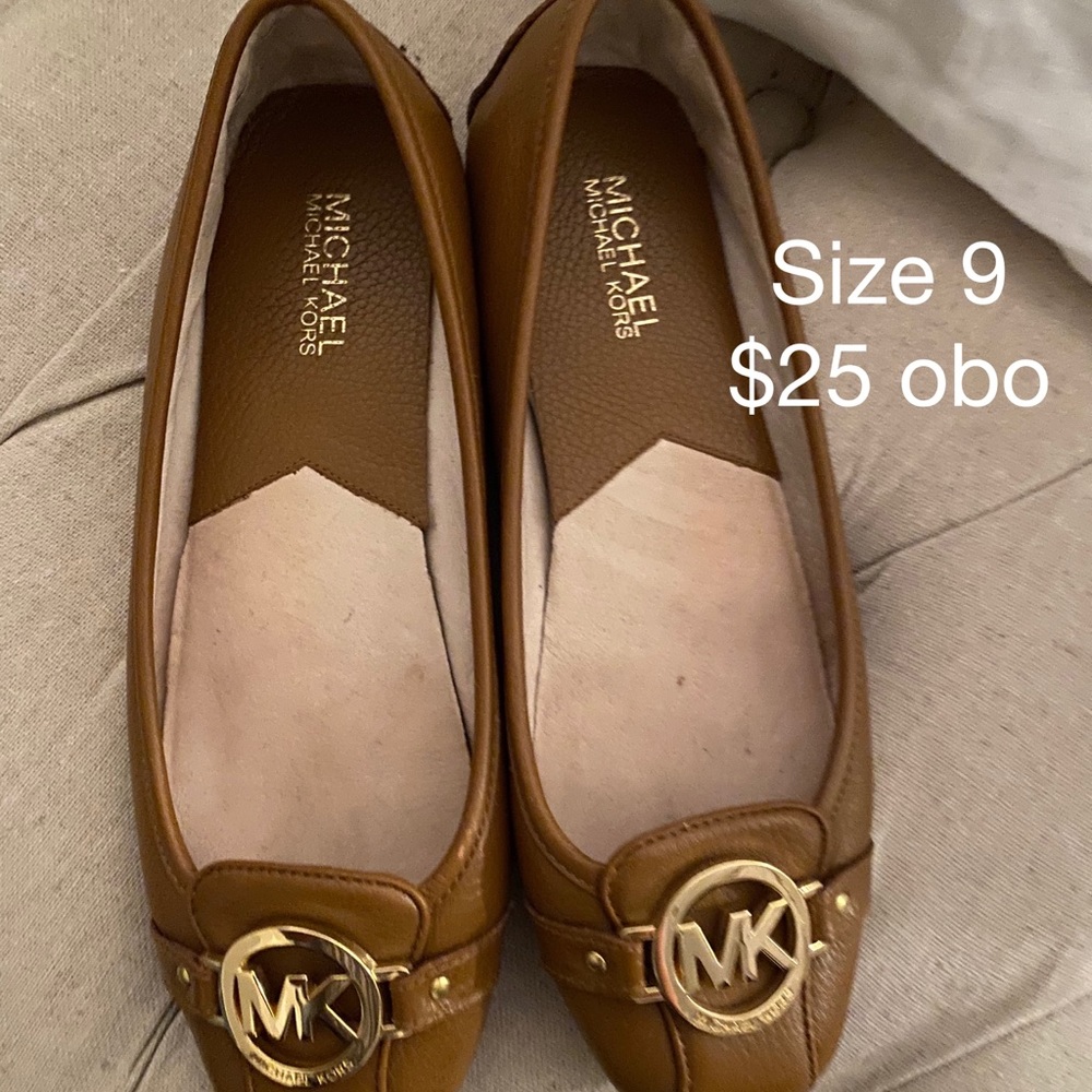 Michael Kors flats